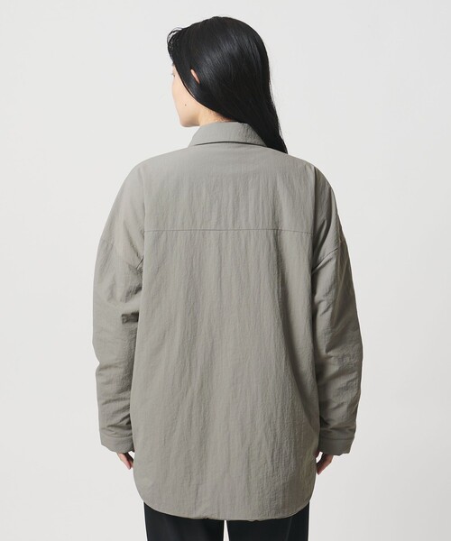 MARW UNITED ARROWS(マルゥ ユナイテッドアローズ)の「<MARW UNITED ARROWS>パディング シャツ 撥水(その他アウター・レディース・グレー系/オフホワイト/ネイビー・FREE)」の16枚目の写真