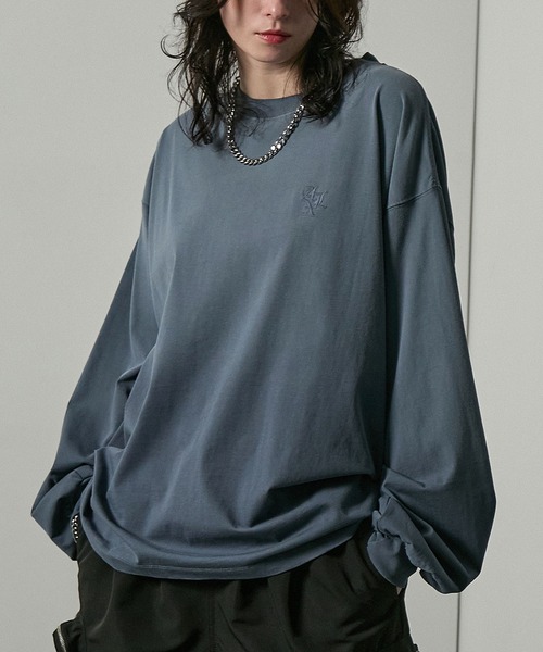 Alfred Alex(アルフレッドアレックス)の「【Alfred Alex】ヴィンテージライク オーバーサイズ グラデーション ロンT(Tシャツ/カットソー・メンズ・グレイッシュブルー/チャコールグレー/ブラック/ブラック系・L/M)」の4枚目の写真