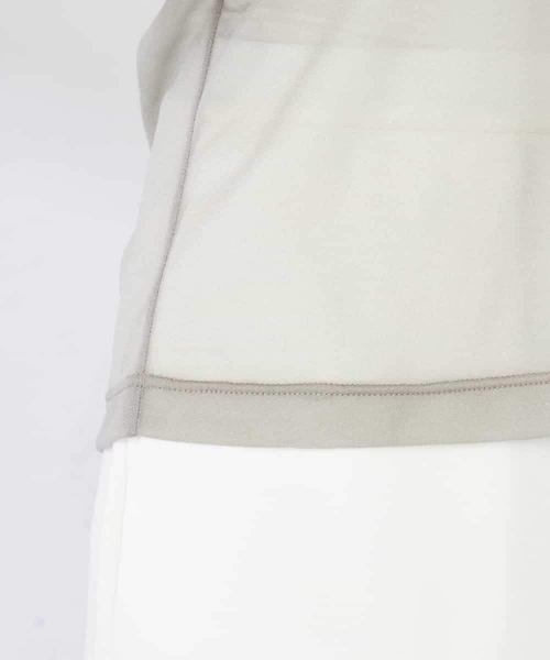a.v.v(アーヴェヴェ)の「シャイニーシアーハイネックカットソー(Tシャツ/カットソー・レディース・グレー/アイボリー・40/38)」の5枚目の写真