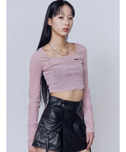 EMODA(エモダ)の「シアーベロアプレートクロップトップ(Tシャツ/カットソー・レディース・ピンク/グレー/アイボリー/ブラック・FREE)」の16枚目の写真