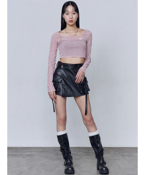 EMODA(エモダ)の「シアーベロアプレートクロップトップ(Tシャツ/カットソー・レディース・ピンク/グレー/アイボリー/ブラック・FREE)」の17枚目の写真