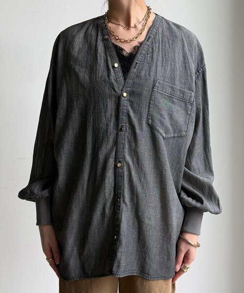 DouDou（ドゥドゥ）の「シアーデニム袖リブVVシャツ（シャツ/ブラウス・レディース・サックスブルー/グレー/ネイビー・FREE）」の13枚目の写真