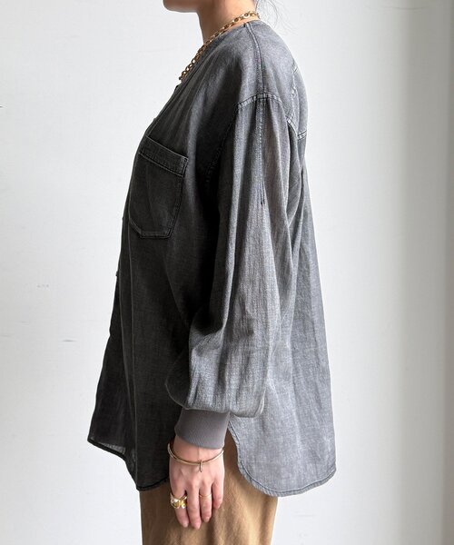 DouDou（ドゥドゥ）の「シアーデニム袖リブVVシャツ（シャツ/ブラウス・レディース・サックスブルー/グレー/ネイビー・FREE）」の14枚目の写真