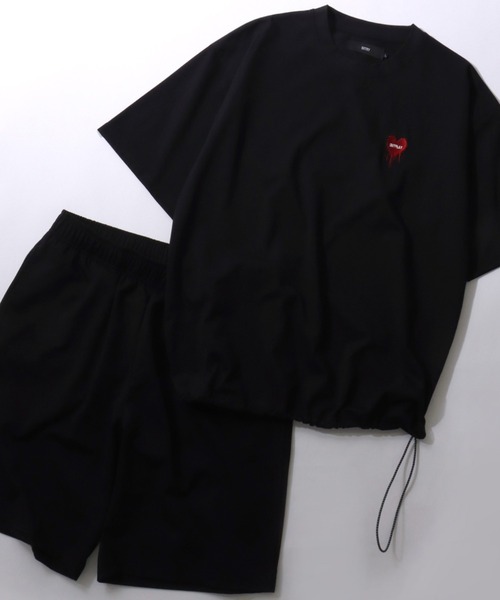SITRY（シトリー）の「SITRY Heart Embroidery T-Shirt Setup/別注 オーバーサイズ ハートロゴ ワンポイント刺繍 セットアップ 2点セット 半袖Tシャツ＆ハーフパンツ セットアップ  ルームウェア ワンマイルウェア パジャマ（ルームウェア/パジャマ・レディース・スミクロ/ホワイト系その他/ブラック/ブラック系その他/ホワイト/ブラック系その他2・M/LL/L）」の4枚目の写真