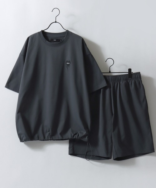 SITRY（シトリー）の「SITRY Heart Embroidery T-Shirt Setup/別注 オーバーサイズ ハートロゴ ワンポイント刺繍 セットアップ 2点セット 半袖Tシャツ＆ハーフパンツ セットアップ  ルームウェア ワンマイルウェア パジャマ（ルームウェア/パジャマ・レディース・スミクロ/ホワイト系その他/ブラック/ブラック系その他/ホワイト/ブラック系その他2・M/LL/L）」の7枚目の写真