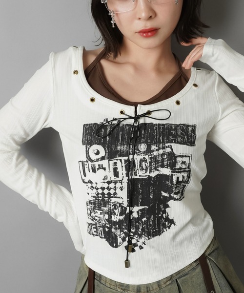 SPINNS(スピンズ)の「キャミ仕込みで差がつく☆ロマンスパンクレイヤードトップス(Tシャツ/カットソー・レディース・ブラック/杢グレー/オフホワイト・ONESIZE)」の2枚目の写真