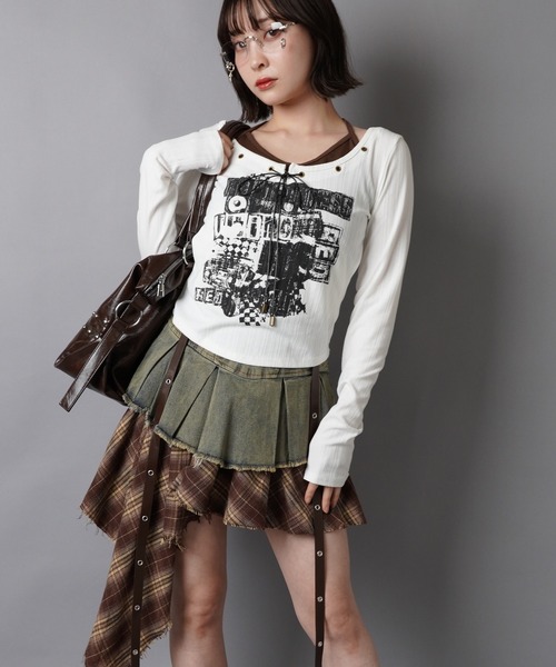 SPINNS(スピンズ)の「キャミ仕込みで差がつく☆ロマンスパンクレイヤードトップス(Tシャツ/カットソー・レディース・ブラック/杢グレー/オフホワイト・ONESIZE)」の15枚目の写真