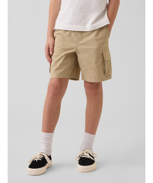 GAP(ギャップ)の「リラックスフィット プルオン ハイブリッド カーゴショートパンツ (キッズ)(その他パンツ・キッズ・ベージュ/ブラック/グレー・160cm/150cm/140cm/130cm/120cm/110cm)」の3枚目の写真