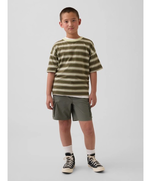 GAP(ギャップ)の「リラックスフィット プルオン ハイブリッド カーゴショートパンツ (キッズ)(その他パンツ・キッズ・ベージュ/ブラック/グレー・160cm/150cm/140cm/130cm/120cm/110cm)」の4枚目の写真