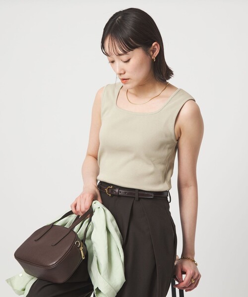 green label relaxing(グリーンレーベルリラクシング)の「デコルテ フライス タンクトップ 抗菌(タンクトップ・レディース・ダークブラウン/オフホワイト/ブラック/ベージュ/オリーブ/モカ・FREE)」の20枚目の写真