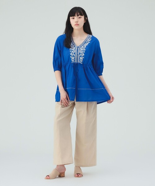 BEAMS HEART(ビームスハート)の「INDIA 刺繍チュニック(チュニック・レディース・ブルー/ホワイト系その他5/ブラック・FREE)」の4枚目の写真