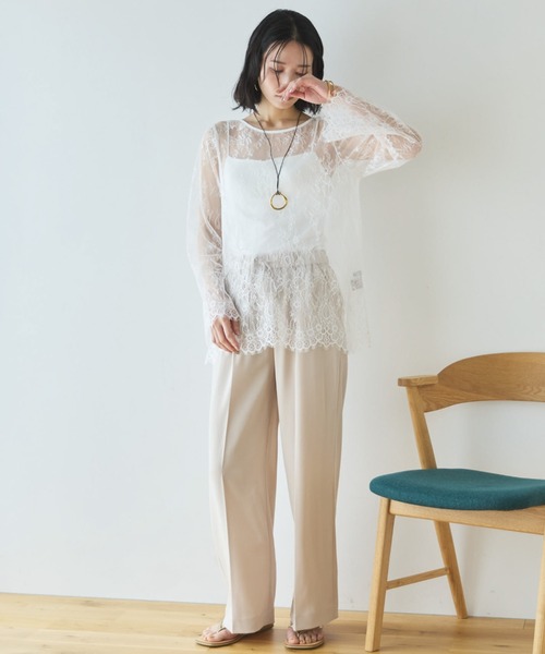 Doux archives（ドゥアルシーヴ）の「スカラップレーストップス（シャツ/ブラウス・レディース・オフホワイト/ブラック/アイボリー・FREE）」の4枚目の写真