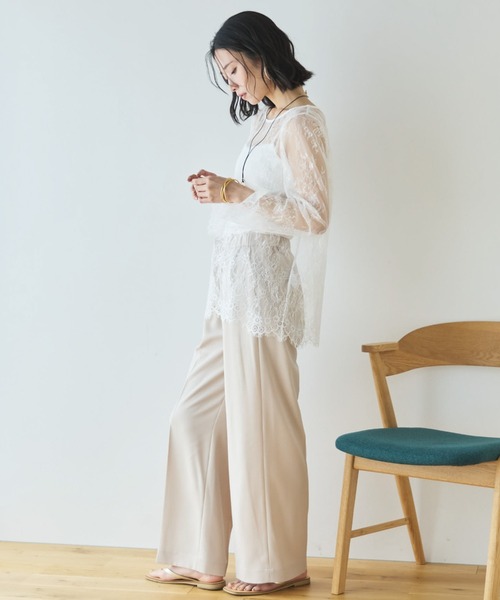 Doux archives（ドゥアルシーヴ）の「スカラップレーストップス（シャツ/ブラウス・レディース・オフホワイト/ブラック/アイボリー・FREE）」の5枚目の写真