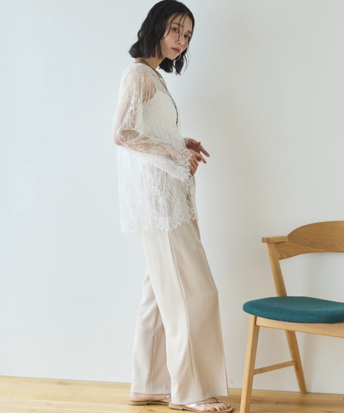 Doux archives（ドゥアルシーヴ）の「スカラップレーストップス（シャツ/ブラウス・レディース・オフホワイト/ブラック/アイボリー・FREE）」の9枚目の写真