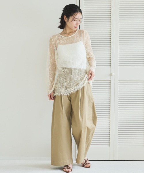 Doux archives（ドゥアルシーヴ）の「スカラップレーストップス（シャツ/ブラウス・レディース・オフホワイト/ブラック/アイボリー・FREE）」の22枚目の写真