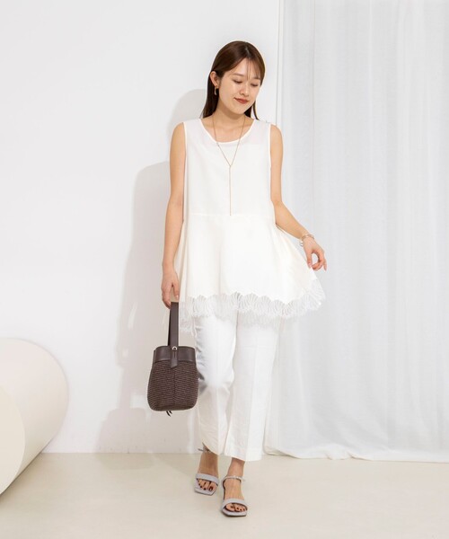 NOLLEY’S（ノーリーズ）の「【WEB限定】ウォッシャブルヘムレースサテンタンク（タンクトップ・レディース・ブラック/オフホワイト・FREE）」の3枚目の写真