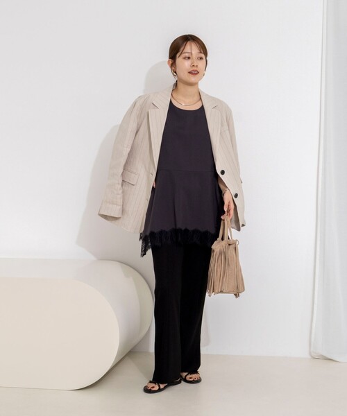 NOLLEY’S（ノーリーズ）の「【WEB限定】ウォッシャブルヘムレースサテンタンク（タンクトップ・レディース・ブラック/オフホワイト・FREE）」の11枚目の写真