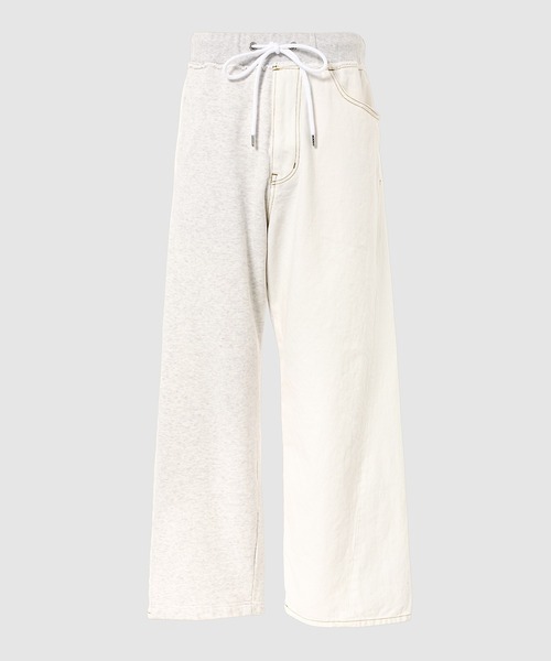 FACETASM(ファセッタズム)の「DENIM MERGING SWEAT PANTS(スウェットパンツ・メンズ・ホワイト×ホワイト・4/3)」の1枚目の写真