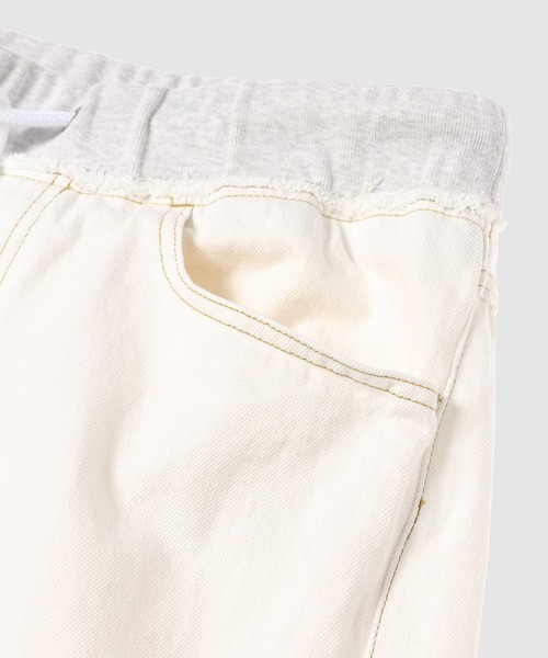 FACETASM(ファセッタズム)の「DENIM MERGING SWEAT PANTS(スウェットパンツ・メンズ・ホワイト×ホワイト・4/3)」の5枚目の写真