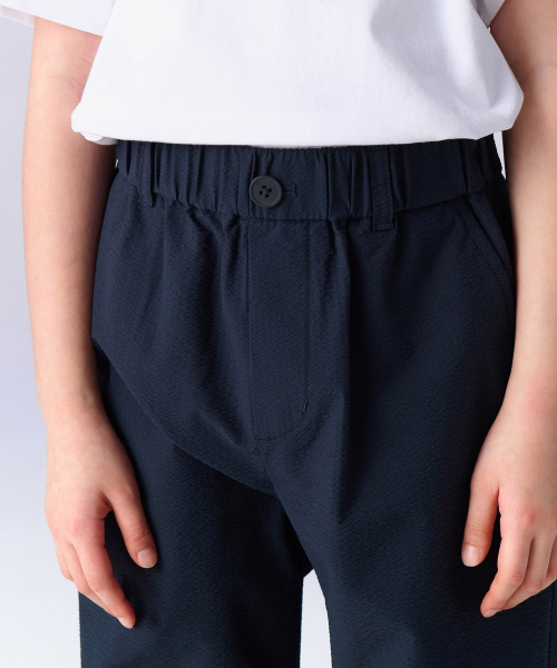 MUSINSA STANDARD KIDS（ムシンサスタンダードキッズ）の「ワイドシアサーカーバンディングパンツ[ネイビー]（その他パンツ・レディース・その他・110/120/130/140/150/160）」の4枚目の写真