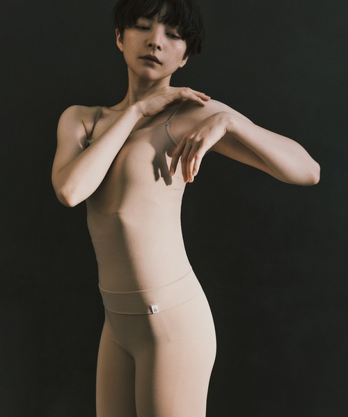 AMPHI(アンフィ)の「「ETRE TOKYO×AMPHI」 カップ付きキャミソール ブラトップ(キャミソール・レディース・ベージュ/ブラック・L/M)」の6枚目の写真