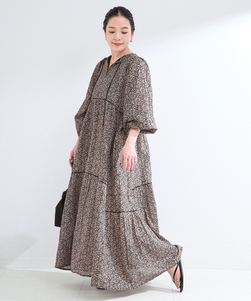Fanaka(ファナカ)の「【WEB限定】別注 / FANAKA / モノトーンプリントパフスリーブワンピ(ワンピース・レディース・ブラック系その他/ブラック・FREE)」の6枚目の写真