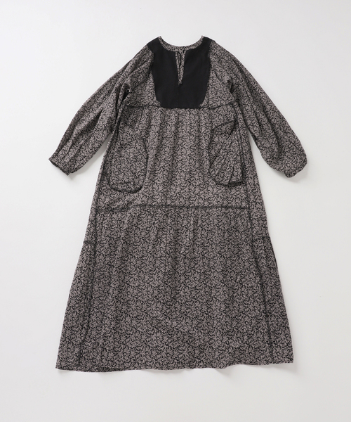 Fanaka(ファナカ)の「【WEB限定】別注 / FANAKA / モノトーンプリントパフスリーブワンピ(ワンピース・レディース・ブラック系その他/ブラック・FREE)」の22枚目の写真