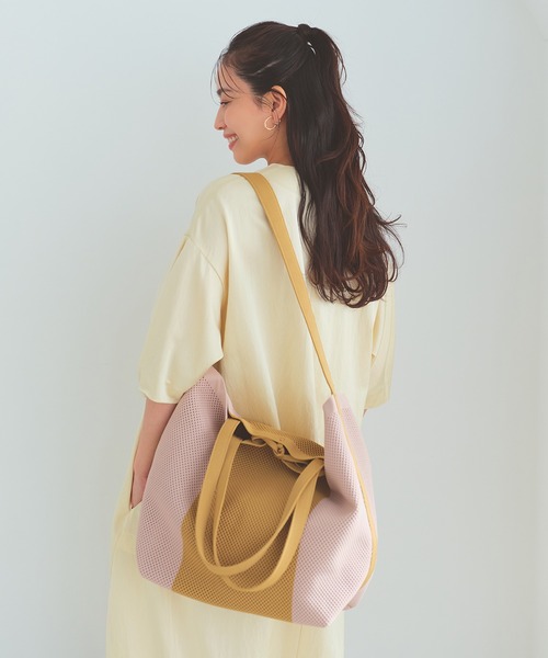 Breath TOPKAPI（ブレストプカピ）の「【Breath TOPKAPI】ニットジャガード 2way ビッグ トートバッグ ポーチ付き（トートバッグ・レディース・ブラック/グレイッシュブルー/ライトグレー/ブラウン/ベージュ・FREE）」の19枚目の写真