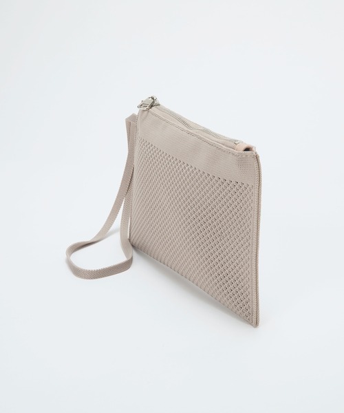 Breath TOPKAPI（ブレストプカピ）の「【Breath TOPKAPI】ニットジャガード 2way ビッグ トートバッグ ポーチ付き（トートバッグ・レディース・ブラック/グレイッシュブルー/ライトグレー/ブラウン/ベージュ・FREE）」の11枚目の写真