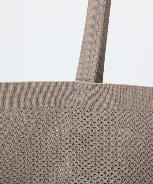 Breath TOPKAPI（ブレストプカピ）の「【Breath TOPKAPI】ニットジャガード 2way ビッグ トートバッグ ポーチ付き（トートバッグ・レディース・ブラック/グレイッシュブルー/ライトグレー/ブラウン/ベージュ・FREE）」の15枚目の写真