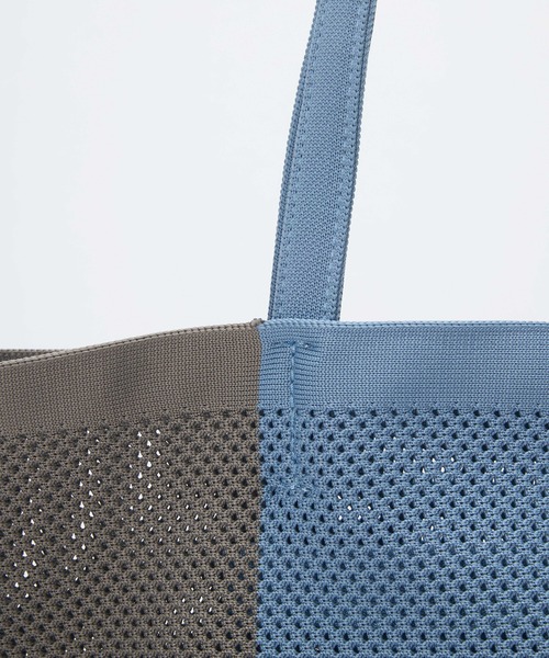 Breath TOPKAPI（ブレストプカピ）の「【Breath TOPKAPI】ニットジャガード 2way ビッグ トートバッグ ポーチ付き（トートバッグ・レディース・ブラック/グレイッシュブルー/ライトグレー/ブラウン/ベージュ・FREE）」の18枚目の写真