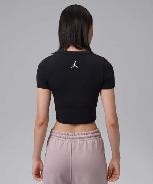 JORDAN BRAND(ジョーダンブランド)の「ジョーダン フライト ウィメンズ グラフィック Tシャツ / Jordan Flight Women's Graphic T-Shirt IF0825-010 Black(Tシャツ/カットソー・レディース・ブラック・L/M/S/XL/XS)」の9枚目の写真
