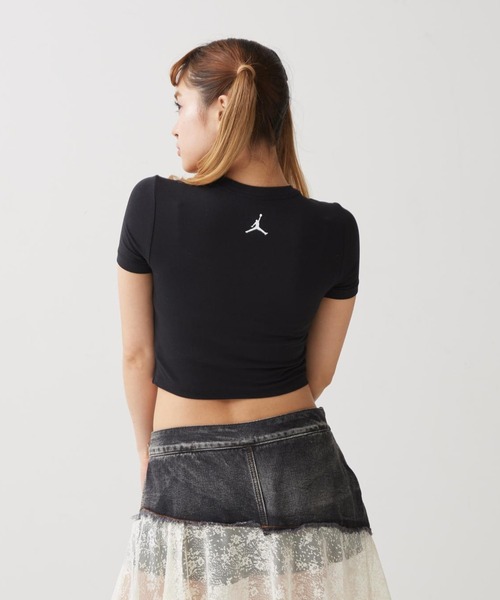 JORDAN BRAND(ジョーダンブランド)の「ジョーダン フライト ウィメンズ グラフィック Tシャツ / Jordan Flight Women's Graphic T-Shirt IF0825-010 Black(Tシャツ/カットソー・レディース・ブラック・L/M/S/XL/XS)」の3枚目の写真