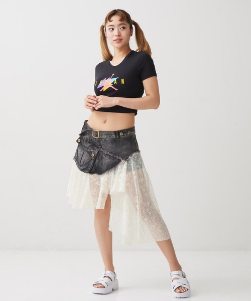JORDAN BRAND(ジョーダンブランド)の「ジョーダン フライト ウィメンズ グラフィック Tシャツ / Jordan Flight Women's Graphic T-Shirt IF0825-010 Black(Tシャツ/カットソー・レディース・ブラック・L/M/S/XL/XS)」の5枚目の写真