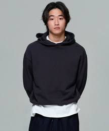 ERA（エラ）の「UNISEX CROPPED STRING HOODIE - FADED BLACK（パーカー）」