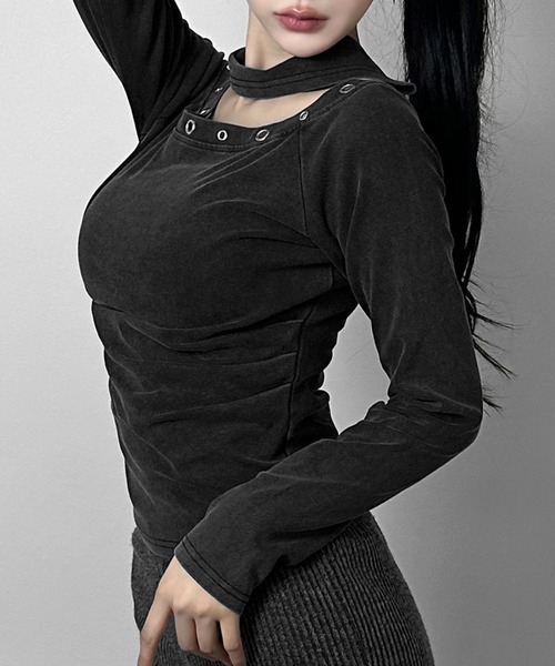 FOLLOWIN(フォロウィン)の「アイレットネックフィットロングトップス(Tシャツ/カットソー・レディース・ブルー/ブラック・FREE)」の1枚目の写真