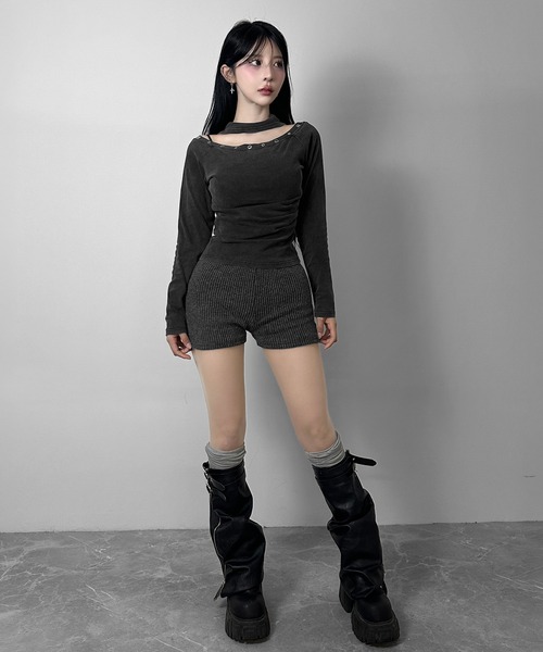 FOLLOWIN(フォロウィン)の「アイレットネックフィットロングトップス(Tシャツ/カットソー・レディース・ブルー/ブラック・FREE)」の7枚目の写真