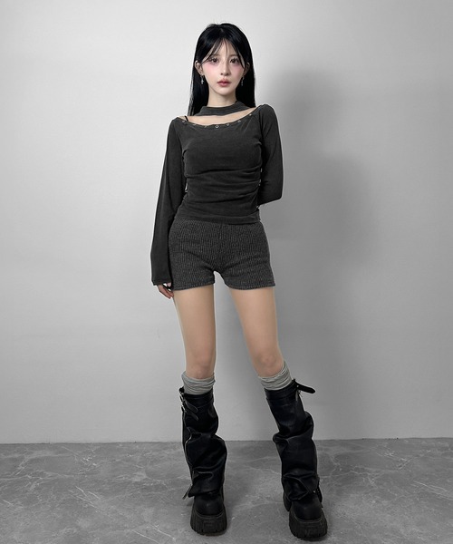 FOLLOWIN(フォロウィン)の「アイレットネックフィットロングトップス(Tシャツ/カットソー・レディース・ブルー/ブラック・FREE)」の6枚目の写真