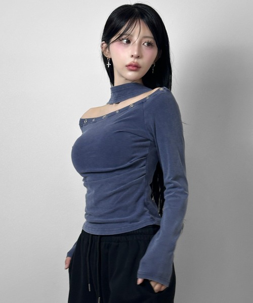 FOLLOWIN(フォロウィン)の「アイレットネックフィットロングトップス(Tシャツ/カットソー・レディース・ブルー/ブラック・FREE)」の14枚目の写真