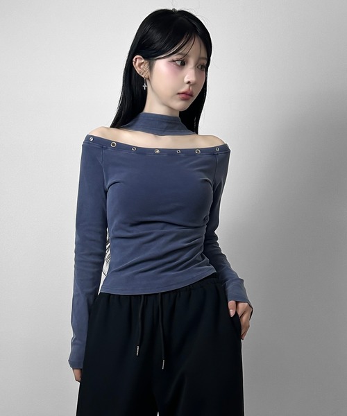 FOLLOWIN(フォロウィン)の「アイレットネックフィットロングトップス(Tシャツ/カットソー・レディース・ブルー/ブラック・FREE)」の20枚目の写真