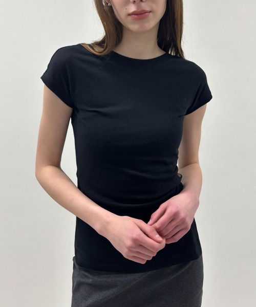 FUULLY STUDIO(フーリィーステューディオ)の「サイドボタンフレンチスリーブTEE(Tシャツ/カットソー・レディース・アイボリー/ブラック/ライトブルー・FREE)」の9枚目の写真