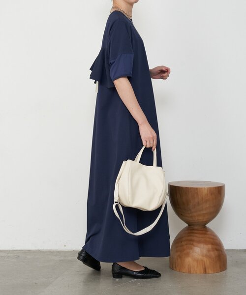 Jena espace merveilleux（ジェナ　エスパスメルヴェイユ）の「バックラッフルワンピース（ワンピース・レディース・ネイビー/ブラック・FREE）」の13枚目の写真