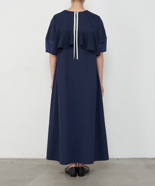 Jena espace merveilleux（ジェナ　エスパスメルヴェイユ）の「バックラッフルワンピース（ワンピース・レディース・ネイビー/ブラック・FREE）」の15枚目の写真