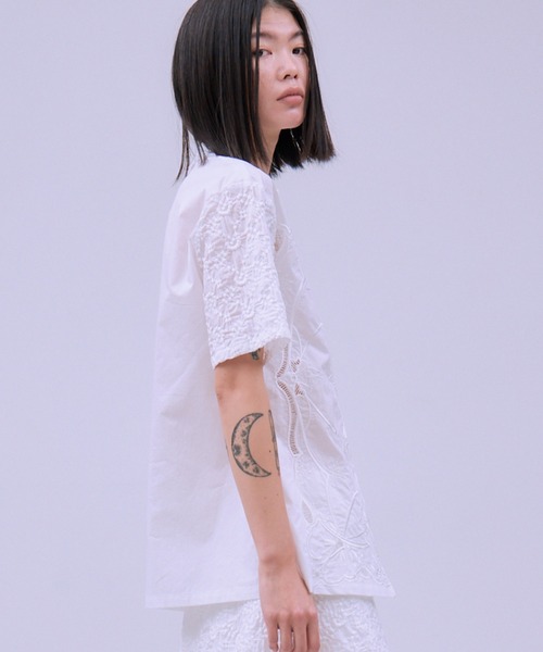 THINGS THAT MATTER（シングス ザット マター）の「CHAOS EMBROIDERY BLOUSE / カオス エンブロイダリー ブラウス（シャツ/ブラウス・レディース・ブラック/ホワイト・FREE）」の22枚目の写真