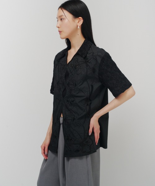 THINGS THAT MATTER（シングス ザット マター）の「CHAOS EMBROIDERY BLOUSE / カオス エンブロイダリー ブラウス（シャツ/ブラウス・レディース・ブラック/ホワイト・FREE）」の7枚目の写真