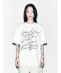 YEEL（ワイイーイーエル）の「SIGNATURE OVERSIZED T-SHIRT LIGHT BEIGE（Tシャツ/カットソー）」