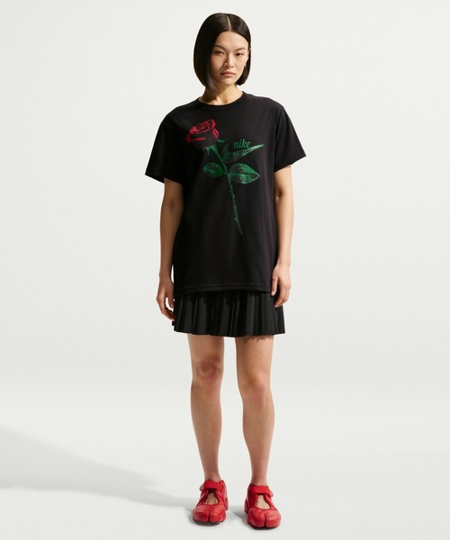 NIKE(ナイキ)の「ナイキ NIKE ナイキ NSW クラシック ST2 S/S Tシャツ(Tシャツ/カットソー・レディース・ライトベージュ/ブラック・S/M/L/XL)」の8枚目の写真