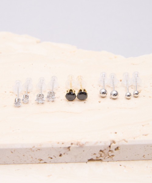 SHIZUTA（シズタ）の「SZT：5daysピアス　Monday to Friday　５個セットピアス BOX付（ピアス（両耳用）・レディース・シルバー系その他・FREE）」の4枚目の写真