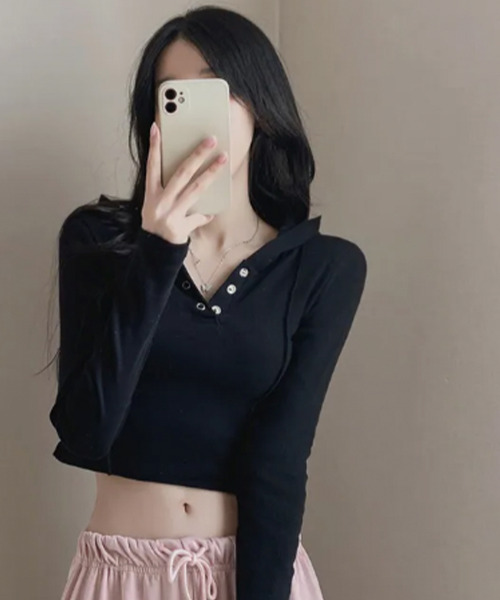 VIVID LADY(ビビッドレディー)の「ヘンリーネック フーディー クロップドトップス(Tシャツ/カットソー・レディース・ブラック/グレー/ベージュ・FREE)」の17枚目の写真