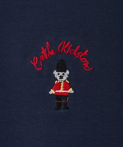 Cath Kidston(キャスキッドソン)の「オーバーサイズTシャツ London Dog(Tシャツ/カットソー・レディース・ホワイト/ネイビー/ライトイエロー/サックスブルー・FREE)」の18枚目の写真